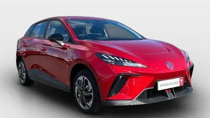 New MG MG4 EV SE 150 kW (204 HP) 2025 Red Hatchback