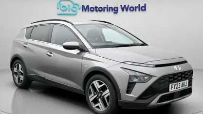 Usado Hyundai Bayon Premium 101 HP (74 kW) 2023 Castanho SUV