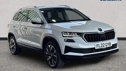 Begagnad Skoda Karoq SE L 150 HK (110 kW) 2022 Vit SUV