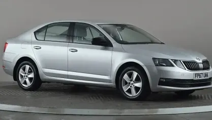 Begagnad Skoda Octavia SE 116 HK (85 kW) 2019 Halvkombi
