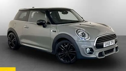Used Mini Cooper Hatch 136 HP (100 kW) 2021 Hatchback