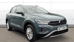 Used 2025 VW T-Roc Life SUV | £22,589 (Fair price)