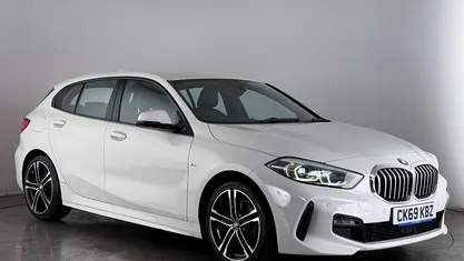 Used BMW 118 M Sport 140 HP (102 kW) 2019 White Hatchback