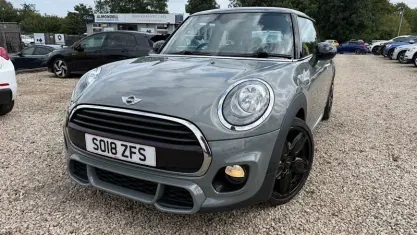 Used Mini Cooper Hatch 136 HP (100 kW) 2017 Grey Hatchback