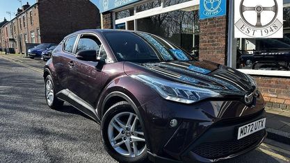 Używany Toyota C-HR 122 KM (89 kW) 2023 Purpurowy SUV