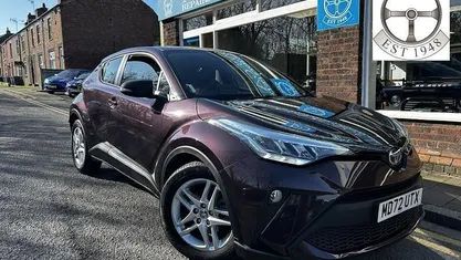 Used Toyota C-HR 122 HP (89 kW) 2023 Mauve/purple SUV
