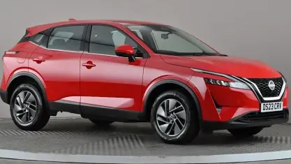 Used Nissan Qashqai Acenta Premium 158 HP (116 kW) 2023 Red SUV