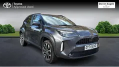 Used 2025 Toyota Yaris Hybrid Design Estate | £22,960 (Fair price)