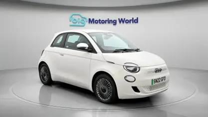 Used Fiat 500e Action 69 kW (95 HP) 2022 White Hatchback