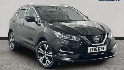 Black Used 2017 Nissan Qashqai N-Connecta SUV | £11,224 (Fair price)