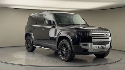 Used Land Rover Defender SE 250 HP (183 kW) 2022 SUV