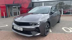 Used 2025 Vauxhall Astra Ultimate Estate | £27,555 (Fair price)
