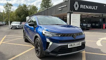 Used Renault Symbioz Iconic Esprit Alpine 143 HP (105 kW) 2025 Blue  SUV
