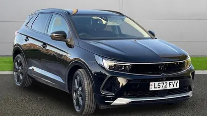 Begagnad Vauxhall Grandland X Ultimate 131 HK (96 kW) 2024 SUV