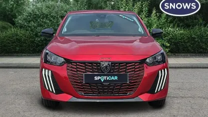 Second-hand Peugeot 208 Allure 102 CP (75 kW) 2024 Roșu Hatchback