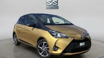 Used Toyota Yaris 111 HP (81 kW) 2019 Gold Hatchback
