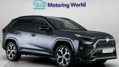 Begagnad Toyota RAV4 306 HK (225 kW) 2022 Grå SUV