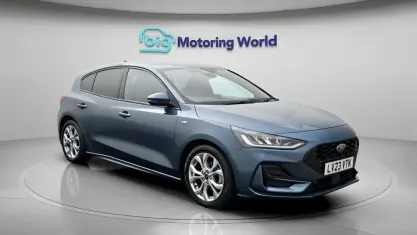Usado Ford Focus ST-Line 125 HP (91 kW) 2023 Azul Citadino