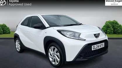 Used Toyota Aygo X PURE 72 HP (52 kW) 2025 SUV