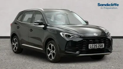 Used MG ZS SE 196 HP (144 kW) 2024 Metallic  black pearl SUV