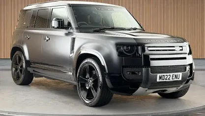 Used Land Rover Defender Carpathian Edition 525 HP (386 kW) 2024 Estate