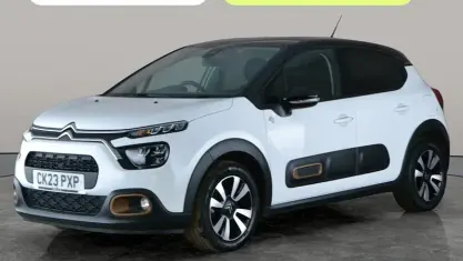 Used Citroën C3 PureTech 83 HP (61 kW) 2023 White Hatchback