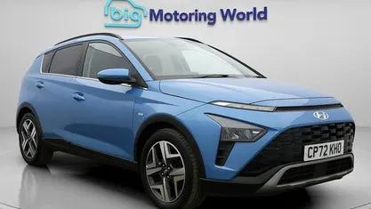 Begagnad Hyundai Bayon Premium 101 HK (74 kW) 2023 Turkos SUV