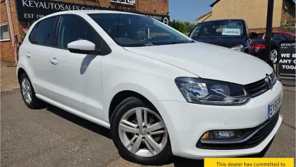 Used VW Polo Match 90 HP (66 kW) 2016 White Hatchback
