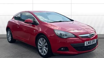 Used Vauxhall Astra GTC SRi 140 HP (102 kW) 2015 Red Coupe