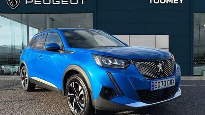 Używany Peugeot 2008 Allure Premium 131 KM (96 kW) 2022 SUV