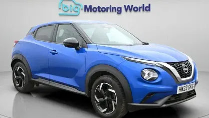 Używany Nissan Juke N-Connecta 114 KM (83 kW) 2023 Niebieski SUV