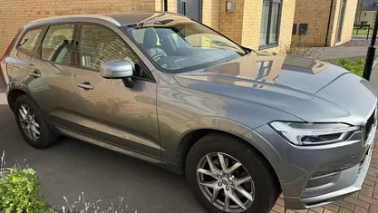 Used Volvo XC60 Momentum 250 HP (183 kW) 2019 Grey SUV