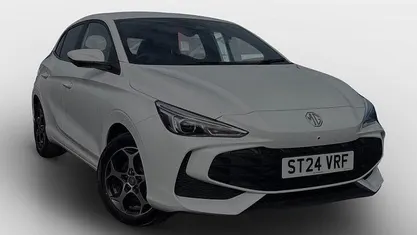 Begagnad MG MG3 Trophy 194 HK (142 kW) 2024 Vit Halvkombi