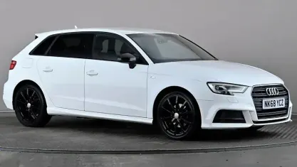 Used Audi A3 Sportback Black Edition 116 HP (85 kW) 2018 White Hatchback