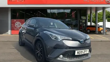 Used Toyota C-HR 122 HP (89 kW) 2019 Grey SUV
