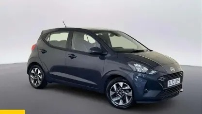 Used Hyundai i10 Advanced 67 HP (49 kW) 2023 Grey Hatchback