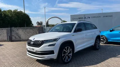 Used Skoda Kodiaq SportLine 150 HP (110 kW) 2021 White SUV