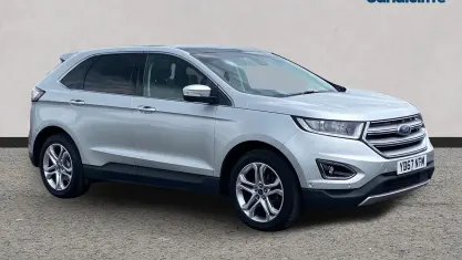 Używany Ford Edge Titanium 180 KM (132 kW) 2017 Srebrny SUV