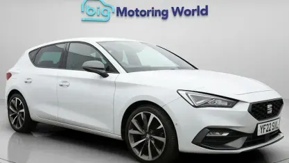 Used Seat Leon FR Sport 131 HP (96 kW) 2022 White Hatchback