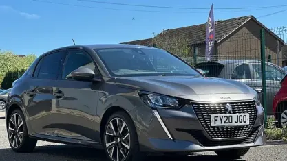 Used Peugeot 208 Allure Premium 102 HP (75 kW) 2022 Hatchback