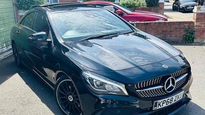 Usado Mercedes CLA220 AMG line 170 HP (125 kW) 2019 Sedan
