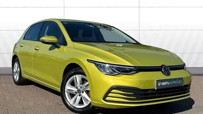 Second-hand VW Golf VIII Life 150 CP (110 kW) 2023 Hatchback