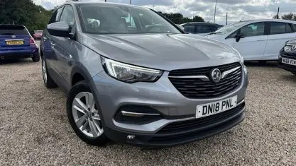 Used Vauxhall Grandland X 131 HP (96 kW) 2018 Grey SUV