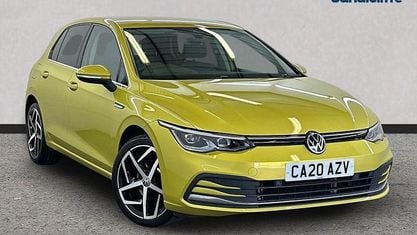 Usado VW Golf VIII Style 150 HP (110 kW) 2024 Amarelo Citadino