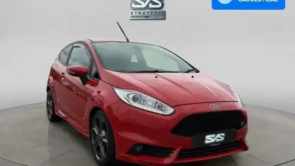 Używany Ford Fiesta ST 182 KM (133 kW) 2017 Czerwony Hatchback