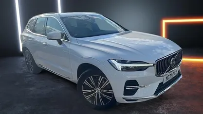 Used Volvo XC60 Inscription 250 HP (183 kW) 2021 White SUV