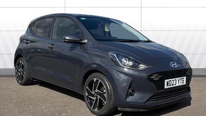 Używany Hyundai i10 Premium 67 KM (49 kW) 2023 Szary Hatchback