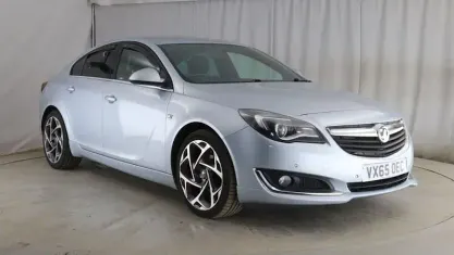 Used Vauxhall Insignia SRi 136 HP (100 kW) 2015 Silver Hatchback