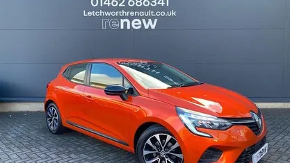 Used 2023 Renault Clio V Evolution Hatchback | £12,875 (Fair price)