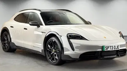 Usado Porsche Taycan Cross Turismo 559 kW (761 CV) 2023 Gris Familiar
